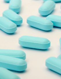 Is it Safe to Take Sleeping Pills With Fibromyalgia? Is it Safe to Take Sleeping Pills With Fibromyalgia?